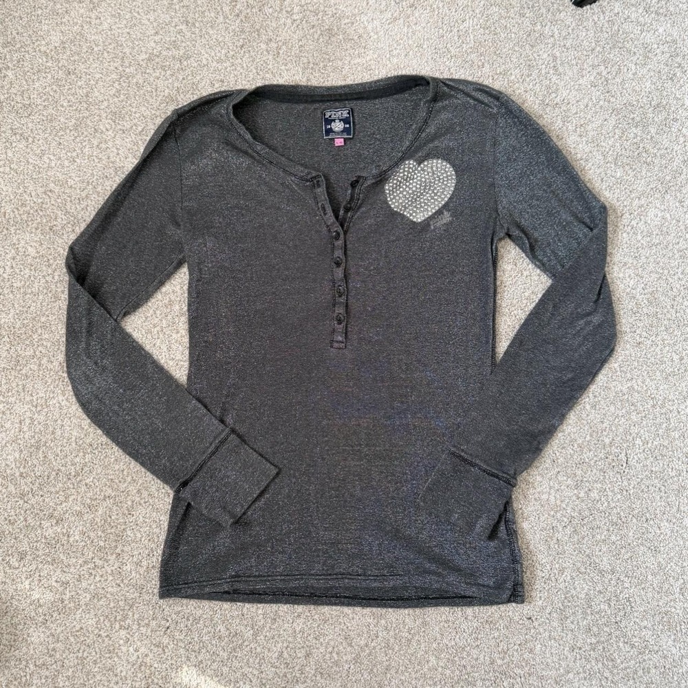 Vintage VS PINK Rhinestone Heart Long Sleeve Henley Top Gray Size Large